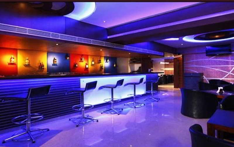 The Nines Business Hotel Bangalore Exterior foto